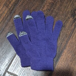 Purple Knit Gloves With Textured Tips For Texting